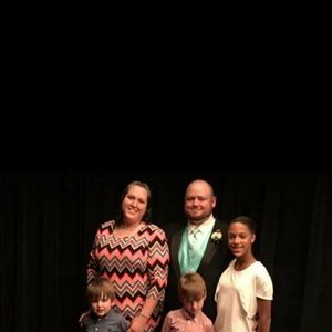 Meet your Posher, Toni